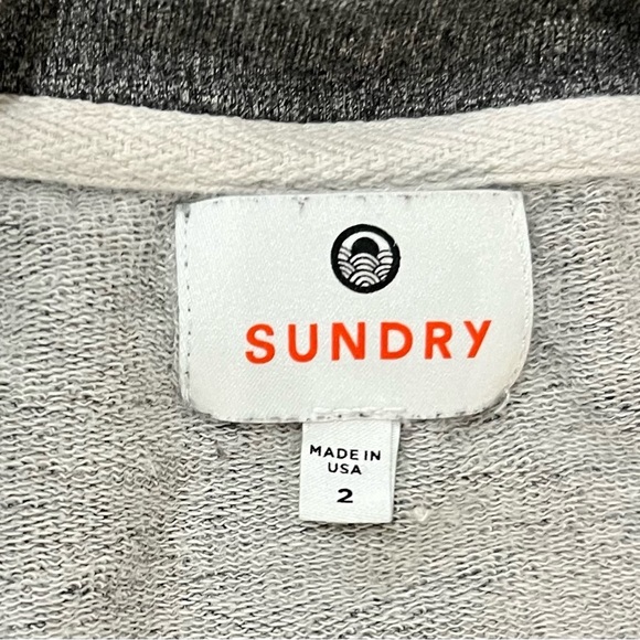 EUC Sundry Pullover Sweatshirt. Size medium - Picture 3 of 3